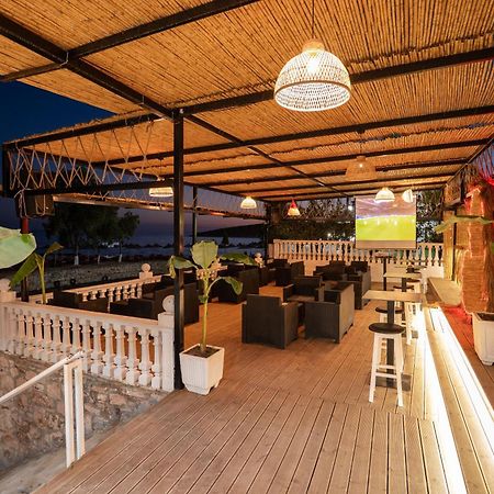 Hotel Kompleks Joni Sarandë 外观 照片