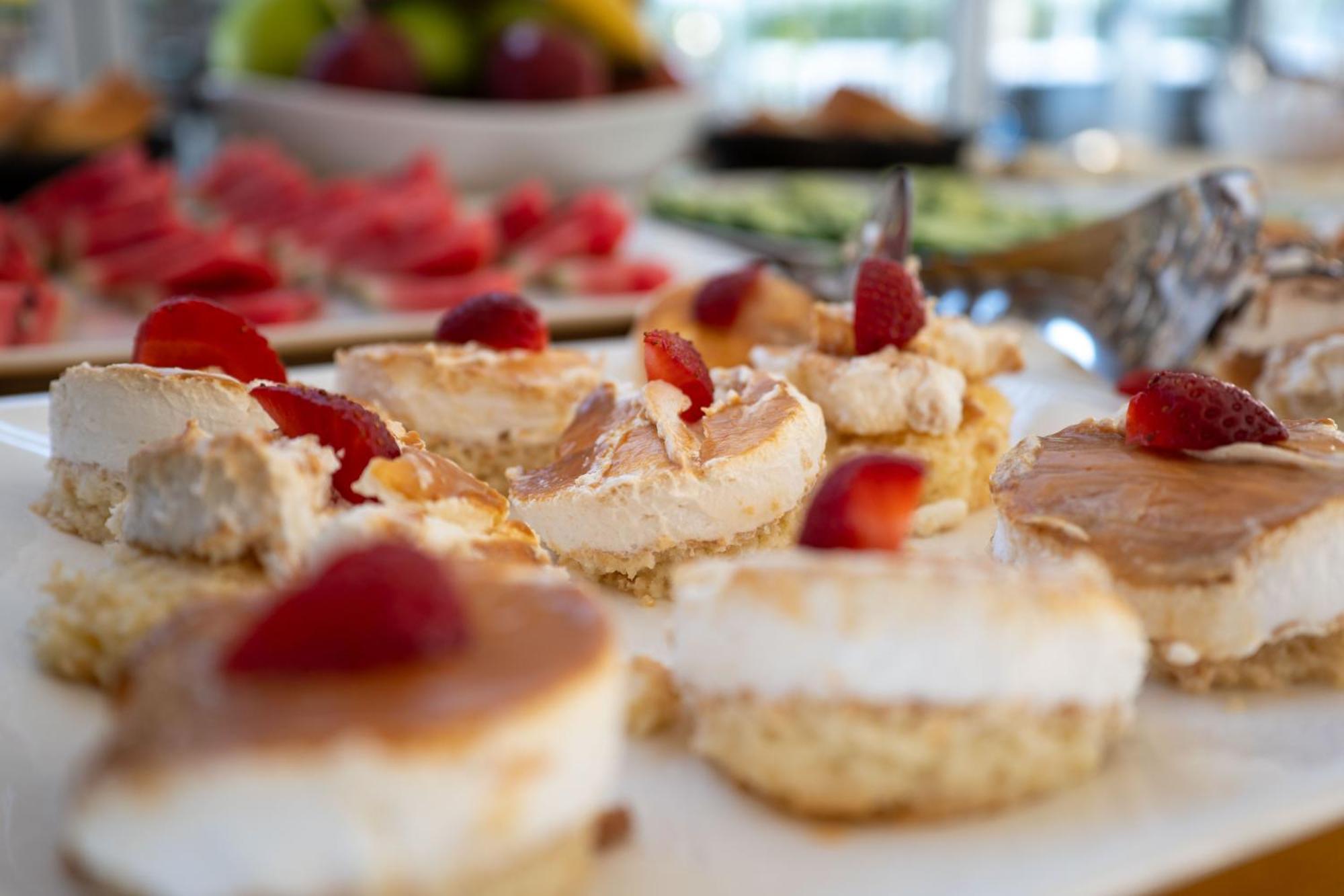 Hotel Kompleks Joni Sarandë 外观 照片