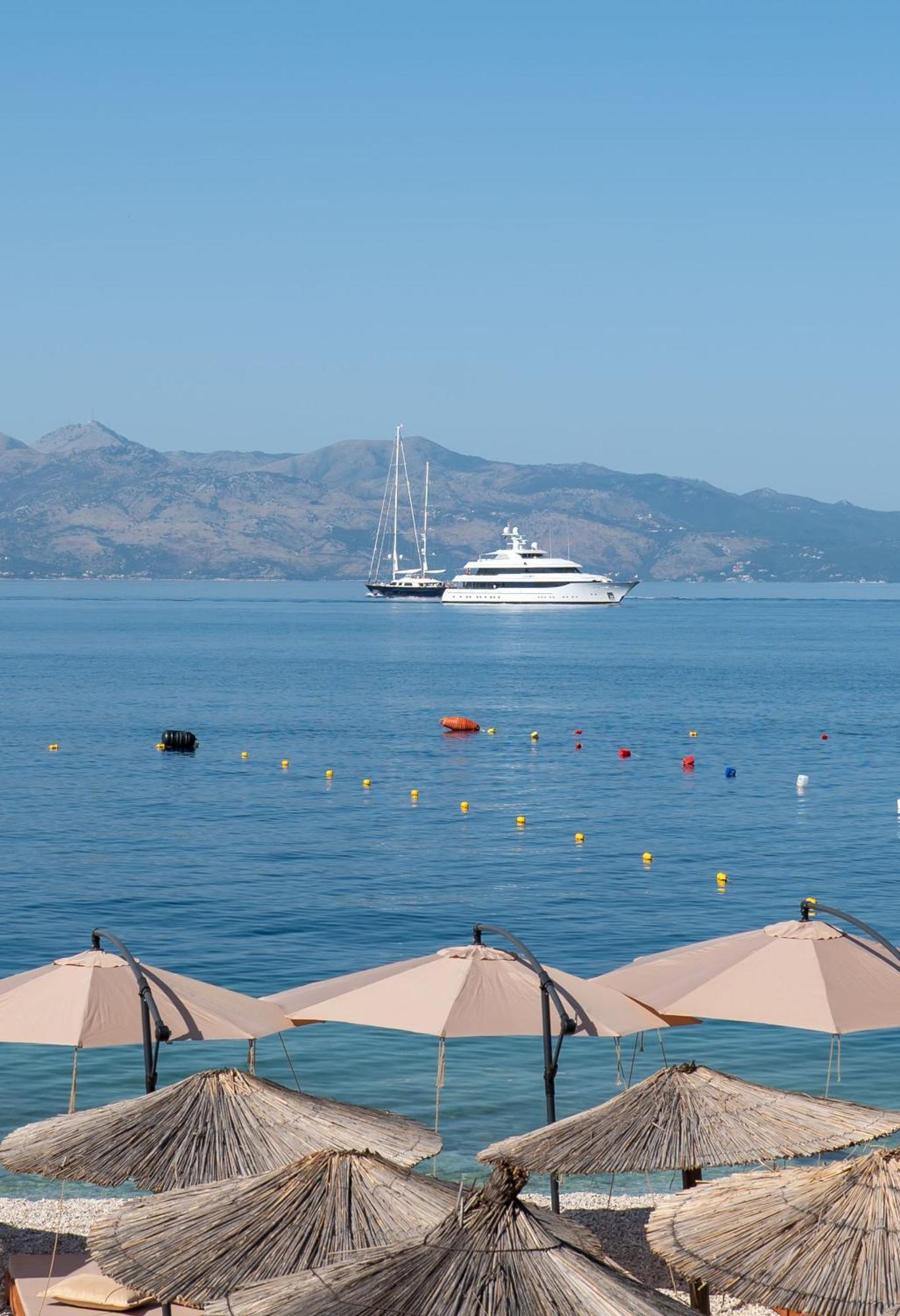 Hotel Kompleks Joni Sarandë 外观 照片